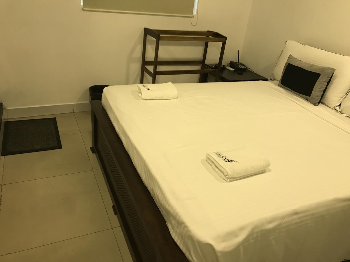 Impala City Hotel And Hostel Kandy 50 Экстерьер фото