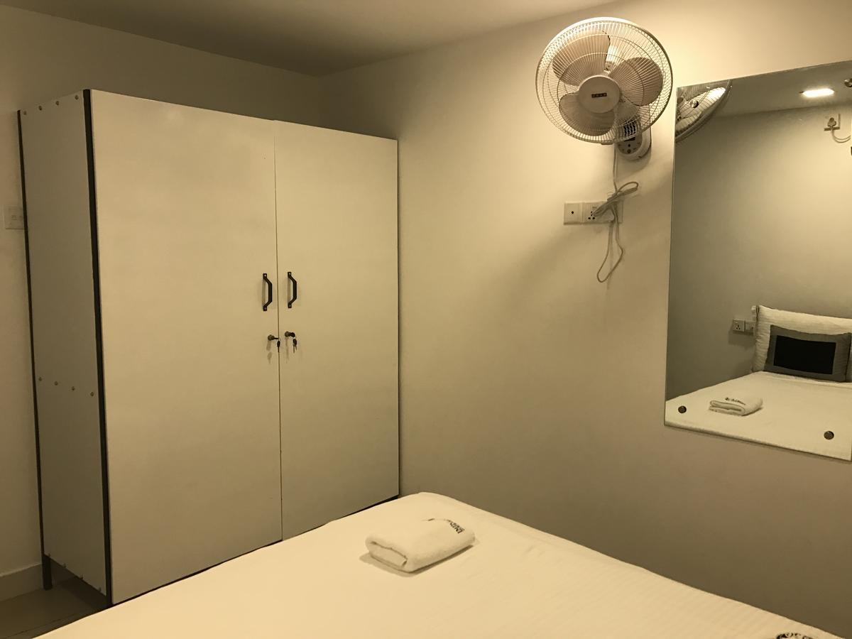 Impala City Hotel And Hostel Kandy 50 Экстерьер фото